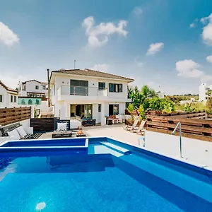  Villa Maria